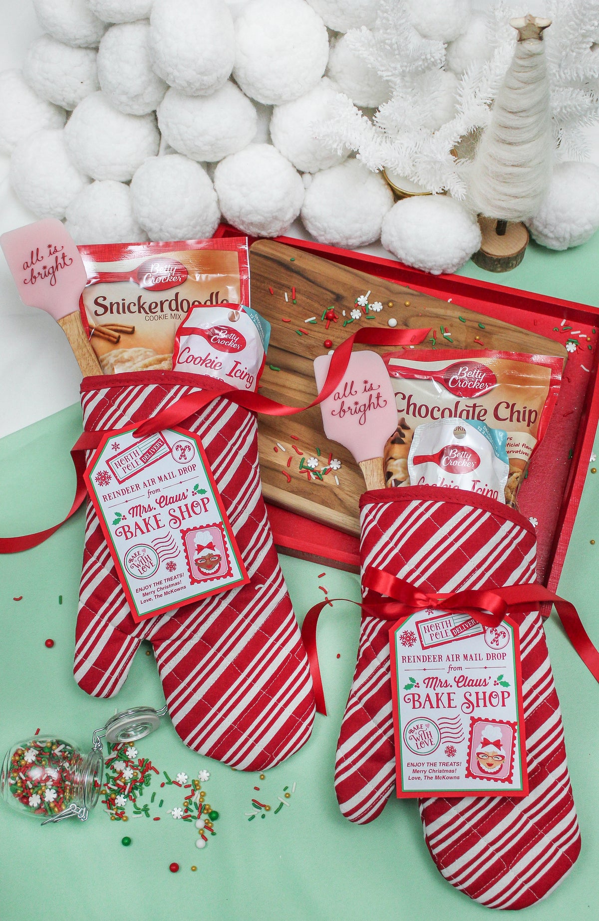 Mrs. Claus' Bake Shop Gift