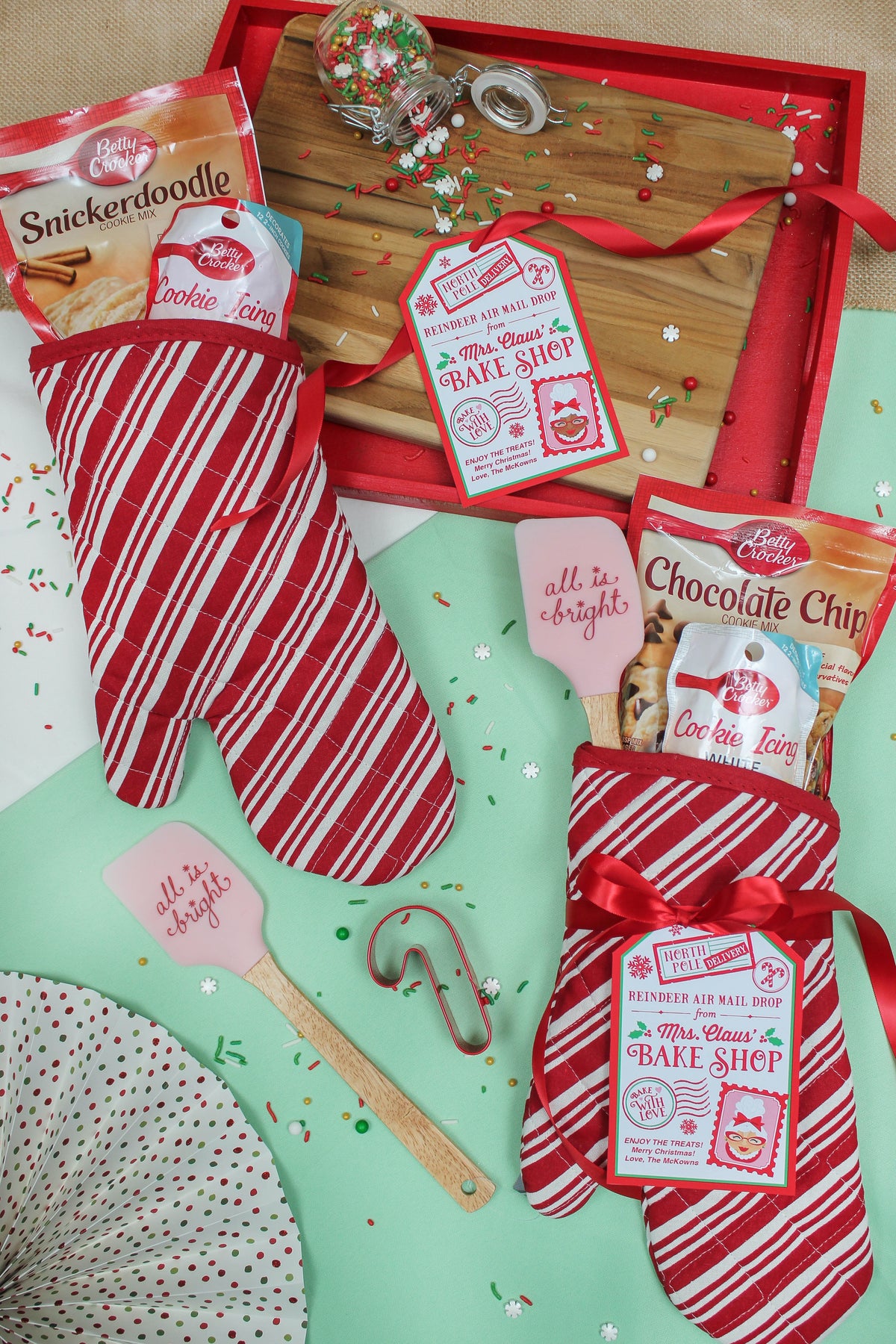 Mrs. Claus' Bake Shop Gift